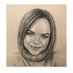 Handgezeichnetes Bleistiftporträt einer Frau mit Rollkragenpullover von Ferhat Tursun.